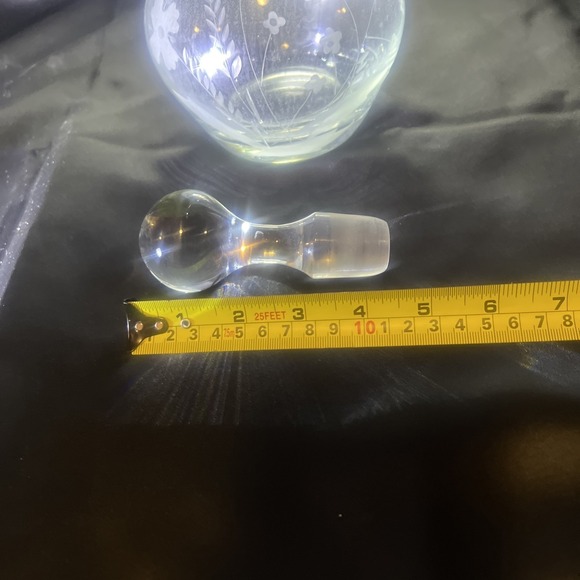 Vintage Romanian 15.7 Tall Sand Etched Floral Decanter‎ Glass W/ Stopper - Picture 13 of 14
